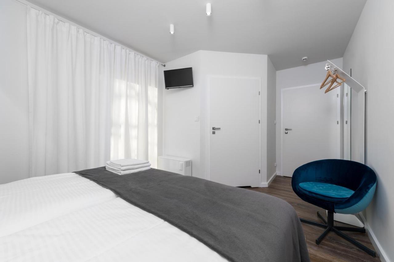 Dobra Truskawka Bed & Breakfast Wagrowiec Ngoại thất bức ảnh